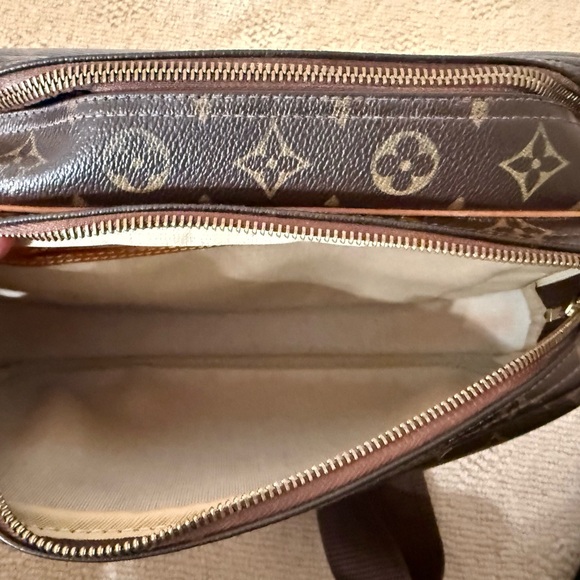 Vintage Louis Vuitton LV Monogram Reporter PM - Picture 9 of 16
